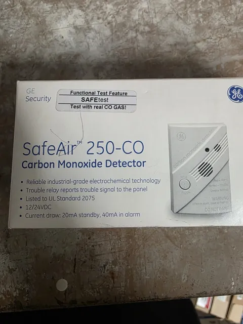 SafeAir 250-CO CO2 Detector P/N 250-CO Used