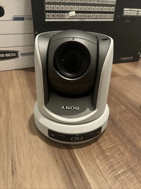 Sony BRC-Z330 HD Color PTZ Video Camera with BRBK-HSD2