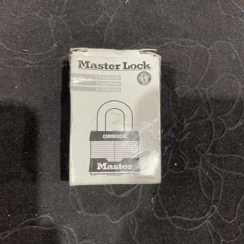 Master Lock 81KA Commercial Padlock Keyed Medium Silver Steel 2 Keys Boxed