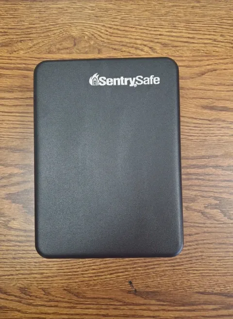 SentrySafe Security Lock Box Safe Small Travel Home Money Secure Steel *109