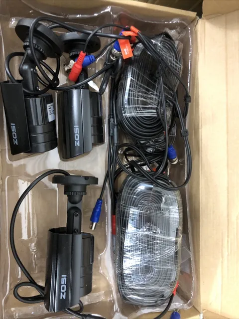 ZOSI 4AK-2112B-BS-US Digital Security Camera System Only 3 Cameras