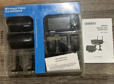 Uniden UDR444 Wireless Security Camera System w/ Monitor Nigh Vision Motion TV
