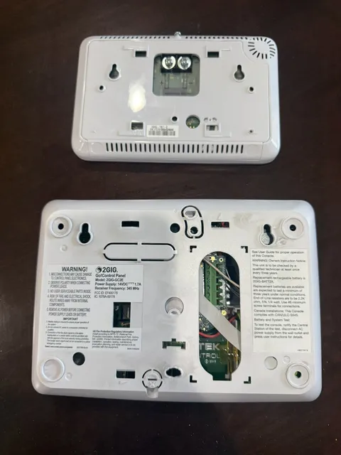 2gig gc2e security control panel includes a 2gig-Ts1-E panel 