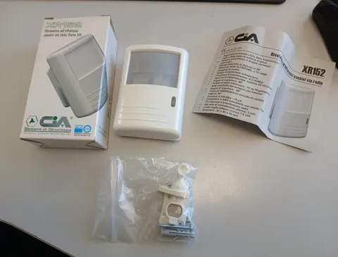 XR152 PASSIVE INFRARED RADIO DETECTOR FOR SERIES