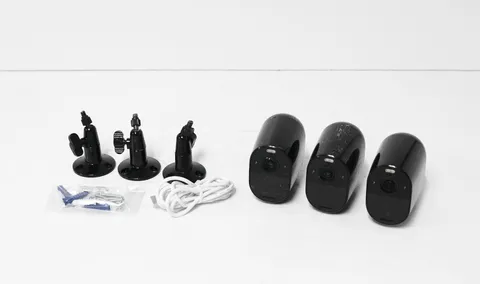 Arlo Essential VMC2330B Spotlight Security Cameras - Black (3-pack)