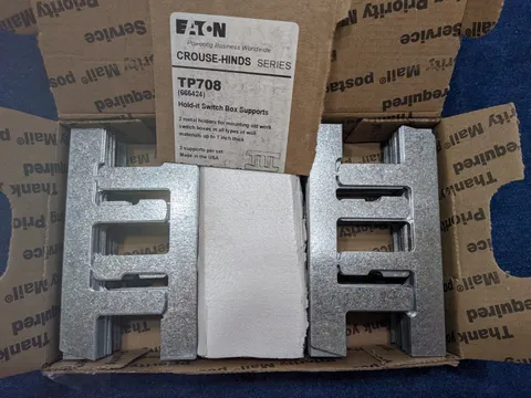 125 sets Hold-it Switch Box Support Electrical F Clips Crouse-Hinds