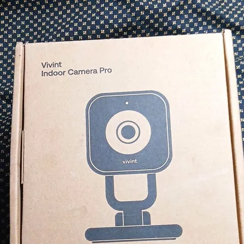 Vivint Indoor Camera Pro 1080p Wi-Fi Wired Indoor IP Camera Gray VS-IDC350-GRY