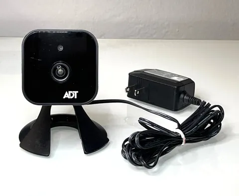 ADT PULSE RC8326 V2 Black Wireless Indoor Day/night HD Network Camera w/ Charger