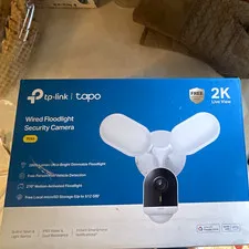 TP-Link Tapo TC53 2K Wired/Wi‑Fi Floodlight Camera Night Vision Outdoor