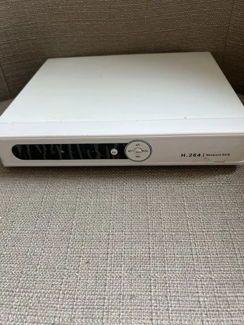 8-Channel analog & IP H.264 Network DVR CCTV Recorder 1TB HDD 1080p HDMI VGA 