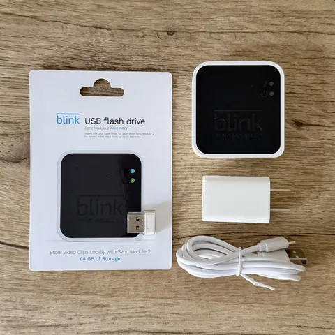 Blink Sync Module 2 BSM00401U for Blink Security Cameras & 64 GB USB Flash Drive