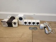 Lot of 5 Wyze Security Cameras - 4x Wyze Cam v2 + 1x Wyze Cam Pan v2