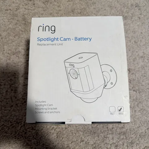 Ring Spotlight Cam wired white B0758L64L9 NEW! OPEN BOX!