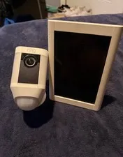 Ring Spotlight Cam 5AT3S8 Outdoor HD Security Camera with solar panel