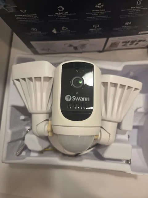 Swann 1080p Wireless Floodlight Security Camera 2400 Lumens Alexa Google