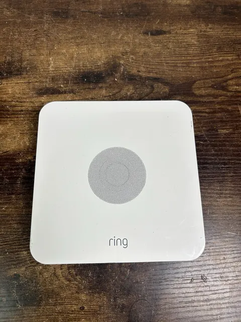 USED Ring Alarm Base Station US Z Wave+ 4HB1U9-0EN0  No Power Cord / Hardware