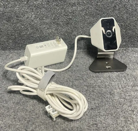 Xfinity XCAM2 SCHC2AEW HD Indoor Outdoor Security Camera Used Power Adapter