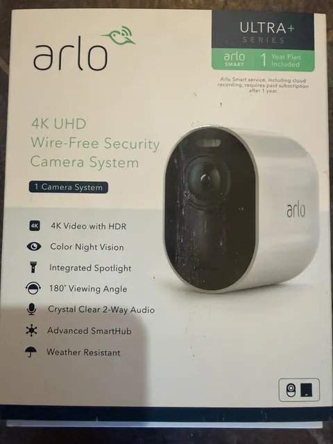 Arlo Ultra 4K UHD Wire-Free Security System - VMS5140-100NAS - Includes VMB5000