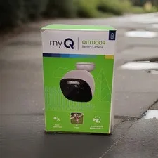 myQ Smart Outdoor Battery Camera 2K Color Night Vision Wi-Fi Motion Spotlight