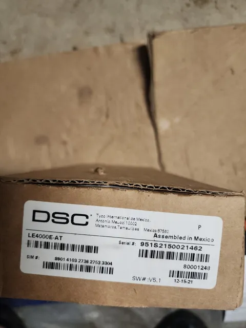 DSC LE4000E-AT Cellular LTE ALARM COMM 2 INPUTS/OUTPUTS, plus LE4010C