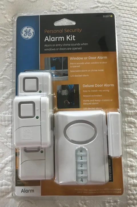 GE Personal Security Alarm Kit 51107 Window Door No Wiring Easy to Install NEW