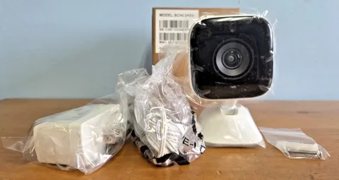 NIB XFINITY XCAM3 3093 XH HD INDOOR SECURITY CAMERA SCHC3AE0 - INDOOR USE ONLY