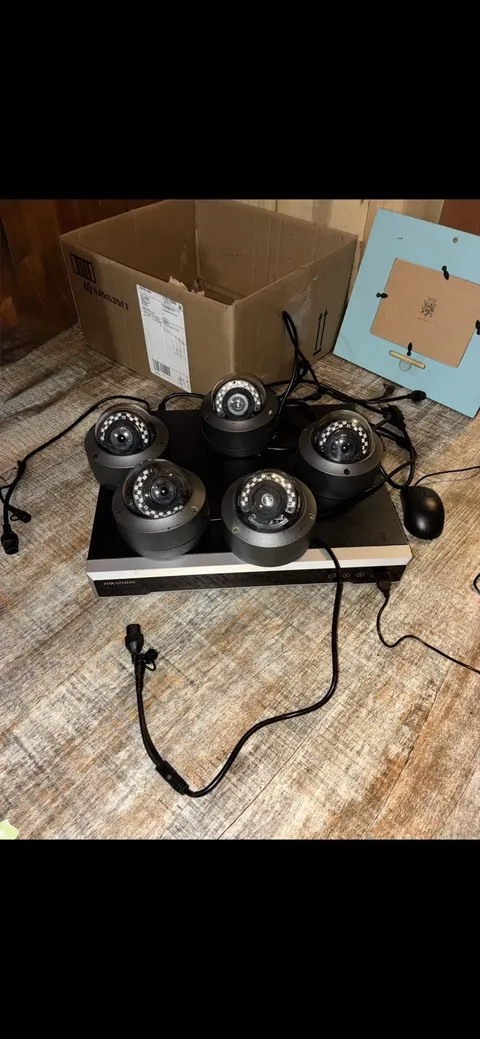 8 Channel NVR Security Camera System Kit w/ 4 outdoor/indoor Dome Cameras, Black