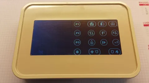 Visonic KP-160 PG2 N WH Keyboard Touch Screen Alarm PowerMaster 868MHz Used