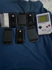 PHONES ARE NOT  TESTED NO CHARGER/ GAMEBOY TURNS ON NO GAMES INCLUDED