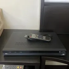 Luma Surveillance NVR LUM-500-NVR-4CH- 1 Tb HD and 4 PoE ports