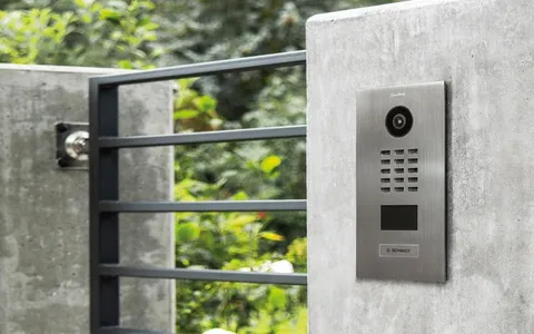 DOORBIRD VIDEO DOOR STATION- SMB D2101V V2A BRUSHED - NEW