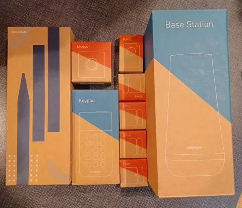 SimpliSafe  Protect Home Security  System  White 9-pieces As Shown In Photos 