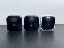 Blink Outdoor/Indoor (3rd Gen) Add-On Security Camera Lot Of 3 Black X2 White 1