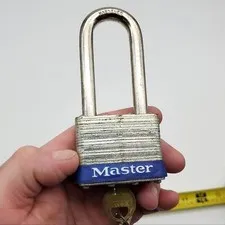 Master Lock Padlock No 5. 2-7/8"L x 0.36" D Shackle Milwaukee USA Vintage NOS