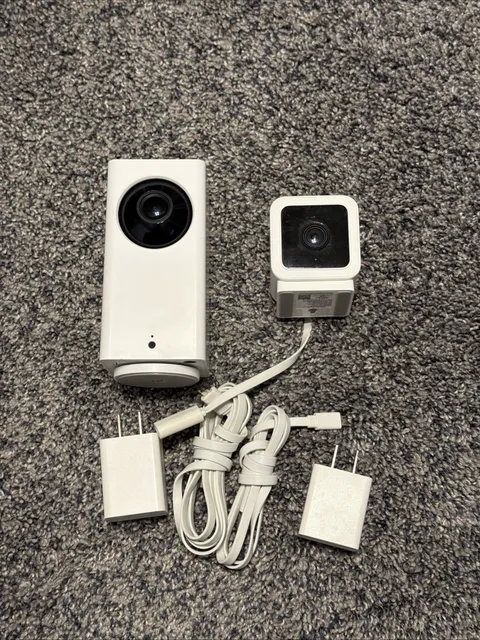 Wyze Camera Lot 2x - 1 Cam V3 & 1xPan Cam WiFi 1080p Night Vision