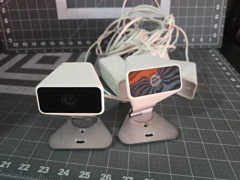 Xfinity XCAM2 SCHC2AEW HD Indoor Outdoor Security Camera w/ Adapter