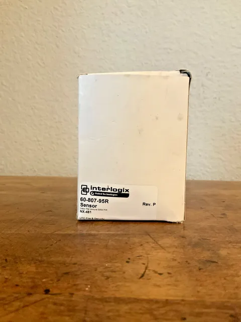 Interlogix 60-807-95R Wireless Pet Immune Motion Sensor