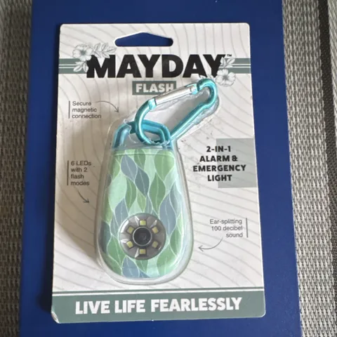 MAYDAY FLASH, 2 in 1 ALARM & EMERGENCY LIGHT GREEN BLUE 100dB KEYRING LANYARD