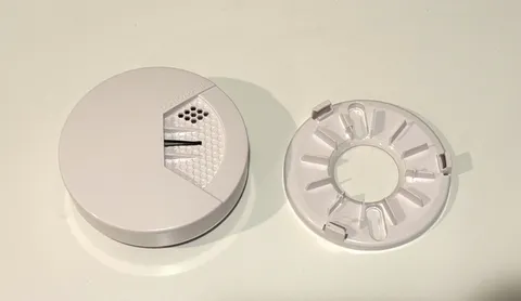 Simplisafe Wireless Smoke Detector Photoelectric Fire Alarm Security Gen 3 SSSD3