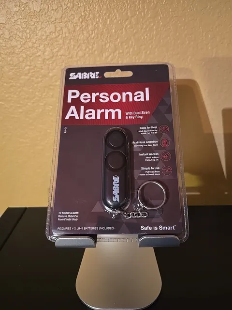 SABRE 120dB Personal Safety Alarm Keychain Black Key Accessory Dual-Siren New