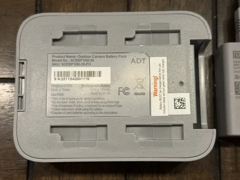 ADT Outdoor Camera Battery Pack SCEBP1R0-29 with Charger Genuine OEM
