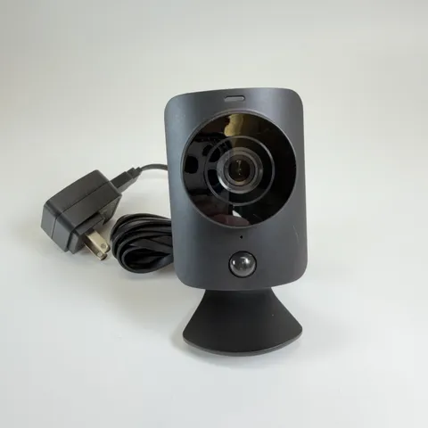 SimpliSafe Indoor Camera Wi-Fi HD Security Camera Model SSCM2 W/Cable