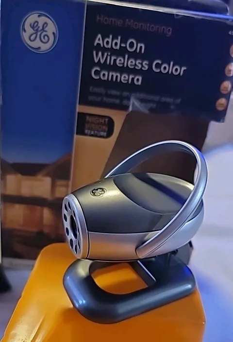  GE 45233 ADD-ON WIRELESS COLOR SURVEILLANCE CAMERA