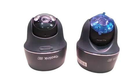 LOT OF 2 REOLINK GO Series G440 Security Camera 4K - Free Shipping