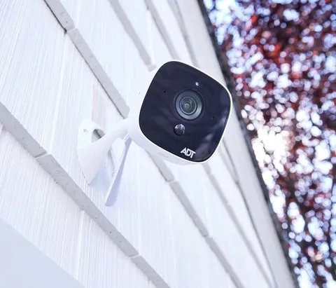 Genuine ADT OC845 1080p Wireless Outdoor Security Camera White Brand New, Sealed