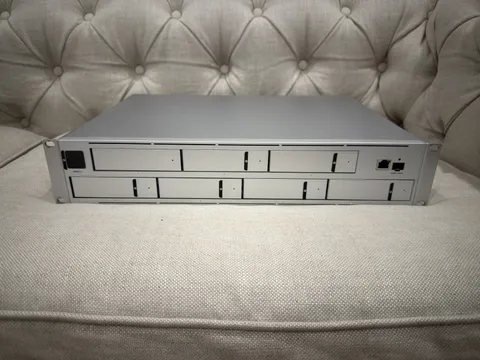 Ubiquiti UniFi UNVR Pro Network Video Recorder Pro – Excellent Working Condition