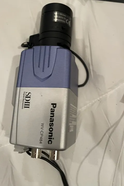 Panasonic WV-CP484 Surveilance Security Camera SDIII Super Dynamic Fujinon 50mm 