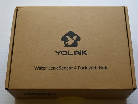 YoLink Water Leak Sensor 4 Pack With Hub Model No. YS1603-UC + 4 YS7903 SENSORS