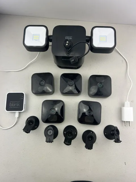 Lot of 5 Blink Outdoor 3rd Gen Cameras & Blink Floodlight TESTED