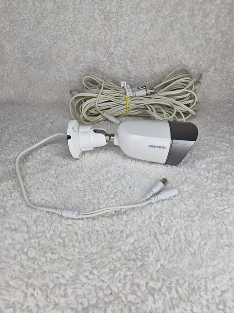 Samsung SDC-7340BCN Digital  Video Surveillance Camera Night-vision 25ft Cable